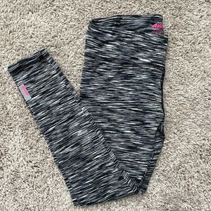 👶🏻5/$12👶🏻 girls Avia leggings